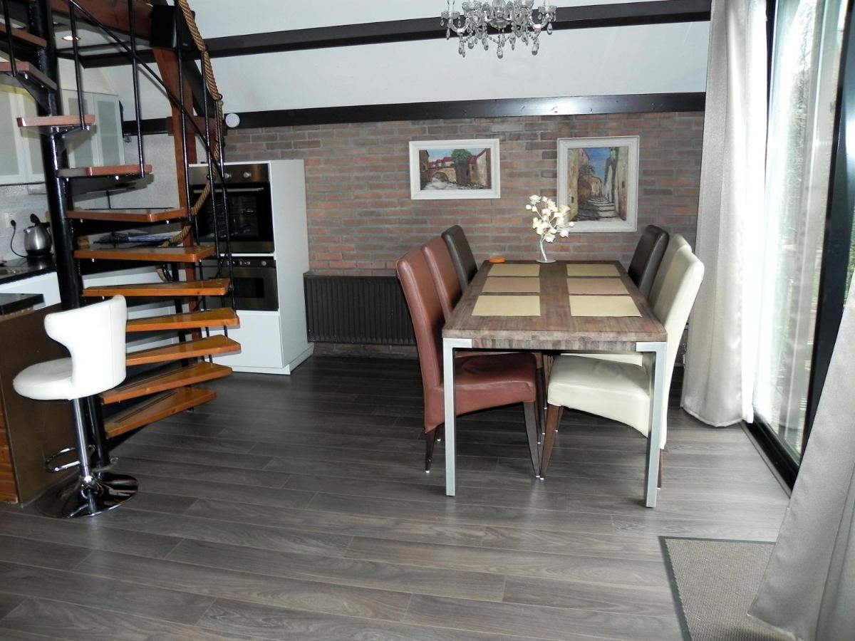 Villa Lovely Bungalow Till 6 Persons Near Amsterdam And The Sea Opmeer Exterior foto
